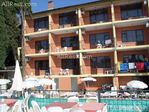 Malis Garden Hotel 1